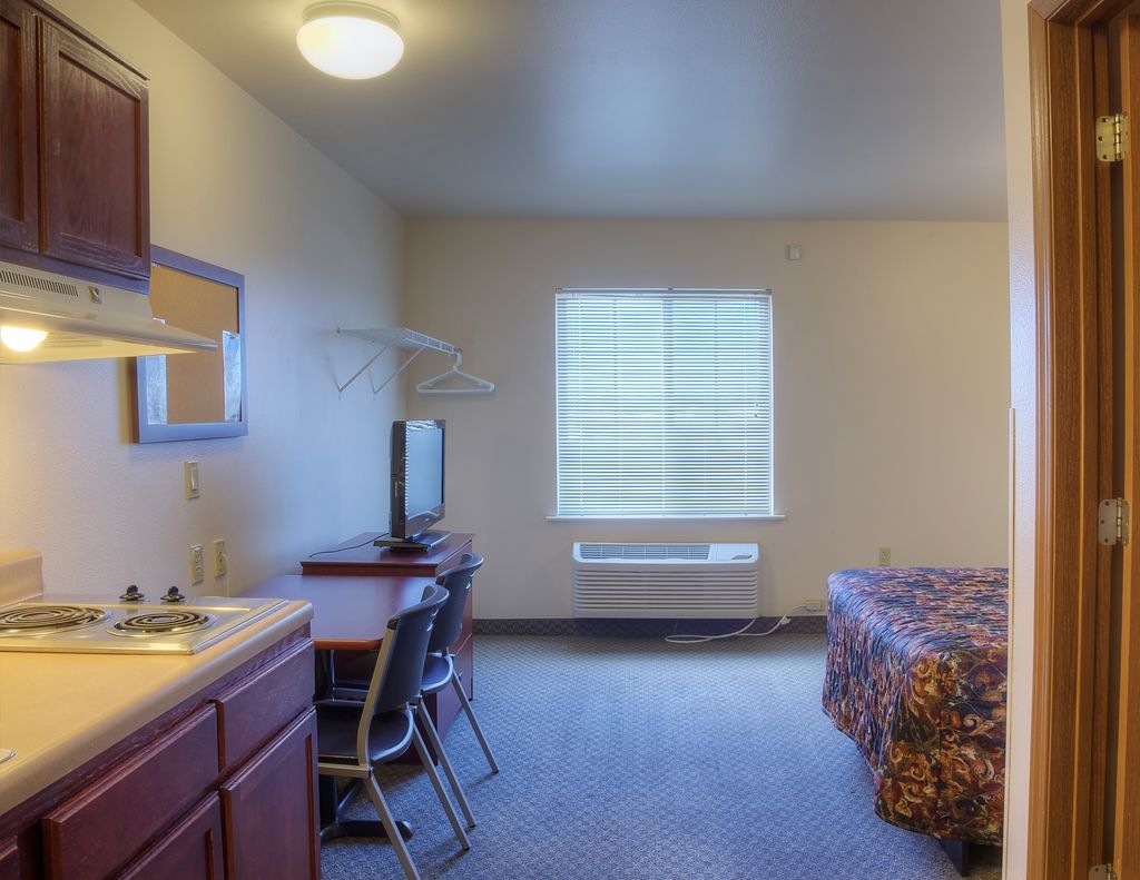 Woodspring Hotel 2*