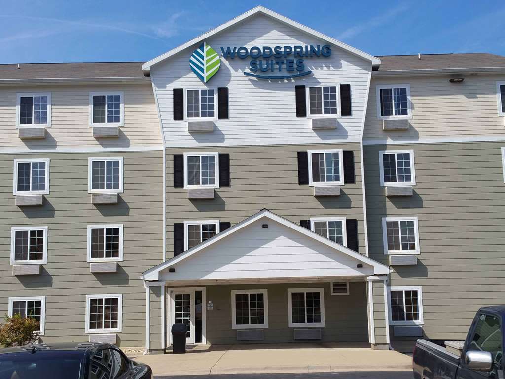 Woodspring Hotel 2*