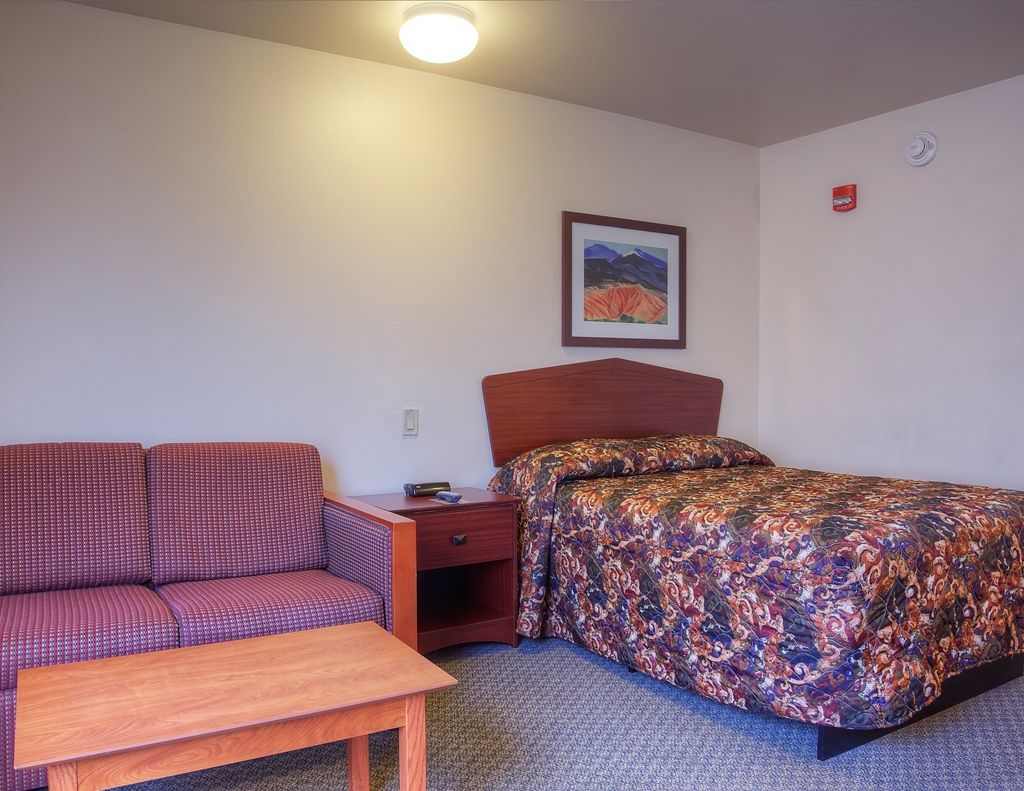 Woodspring Hotel 2*